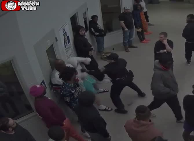 Video :Treatment facility guards assaulted a guy who broke his probation